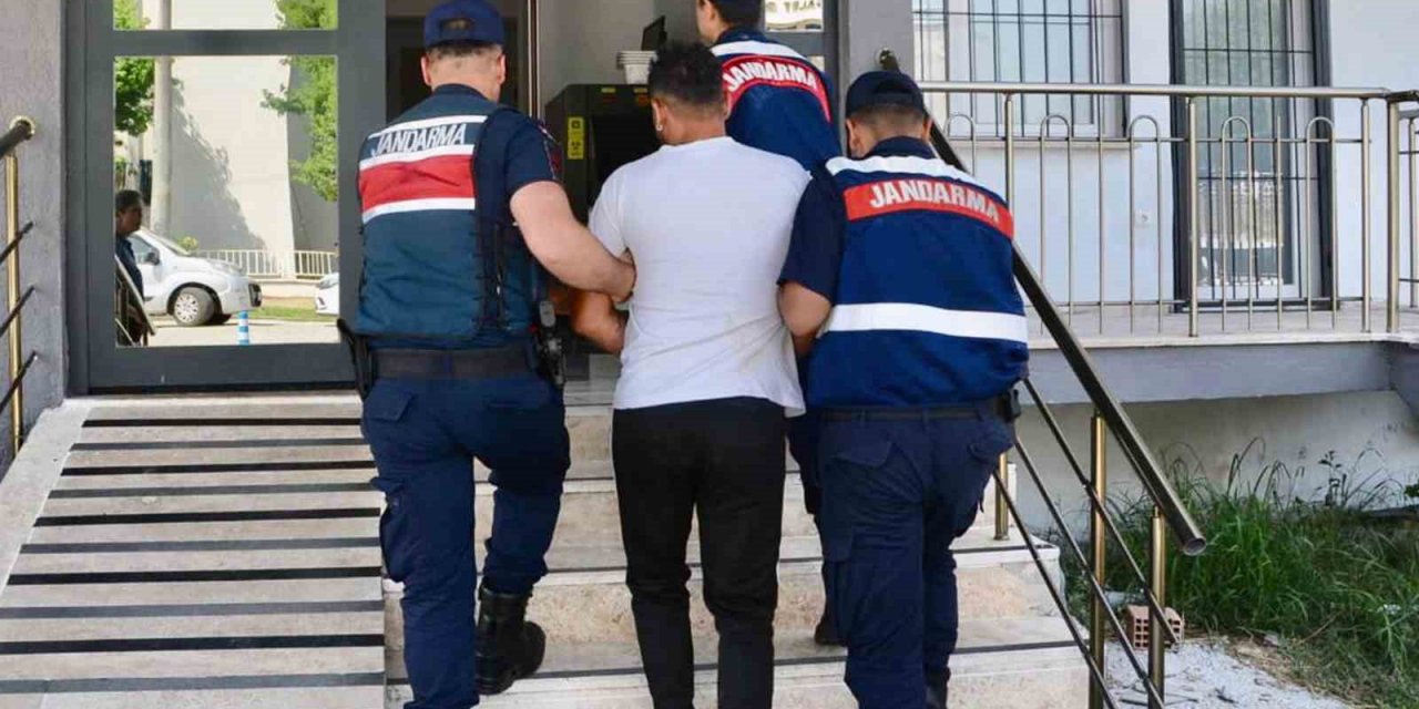 Karara bağlanmış 43 yıl hapis cezası ile aranıyordu, yakalandı