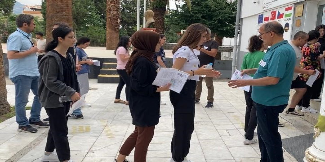 Alaşehir’de ilk kez üniversite sınavı yapıldı