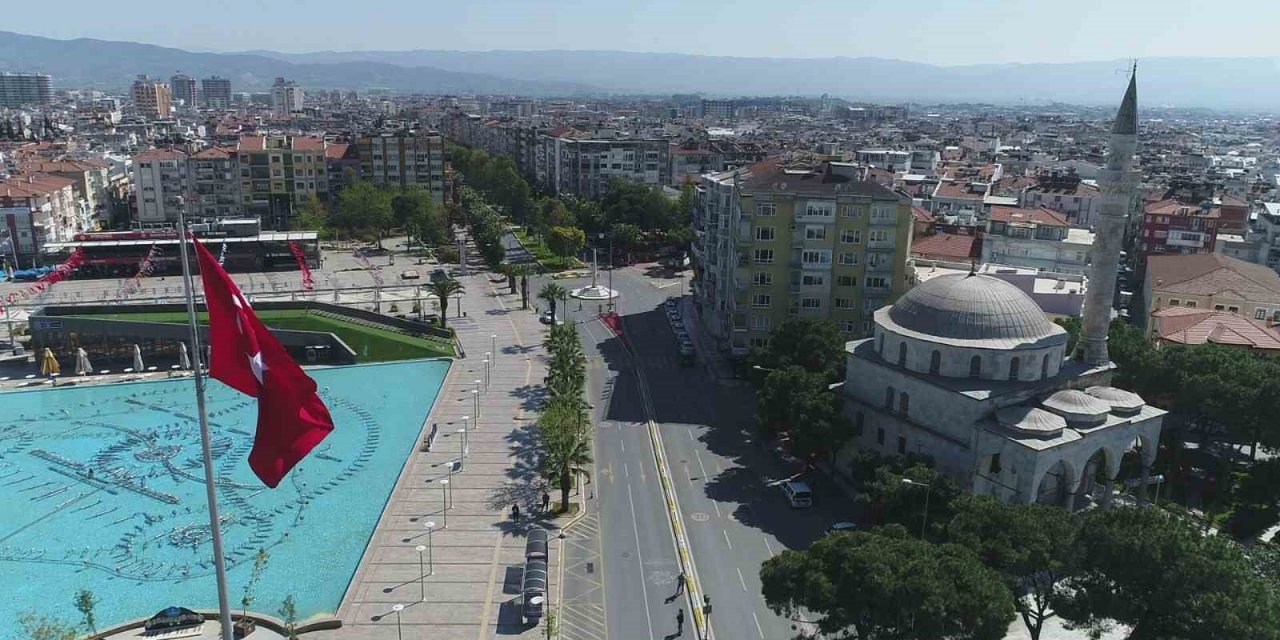 Aydın’ın merkezindeki 340 yıllık bu camide kadınlar abdest alamıyor