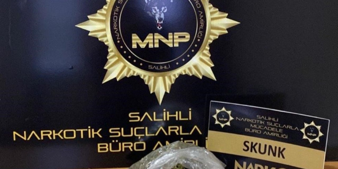 Manisa’da şüpheli araçtan yarım kilo skunk çıktı: 2 şüpheli tutuklandı