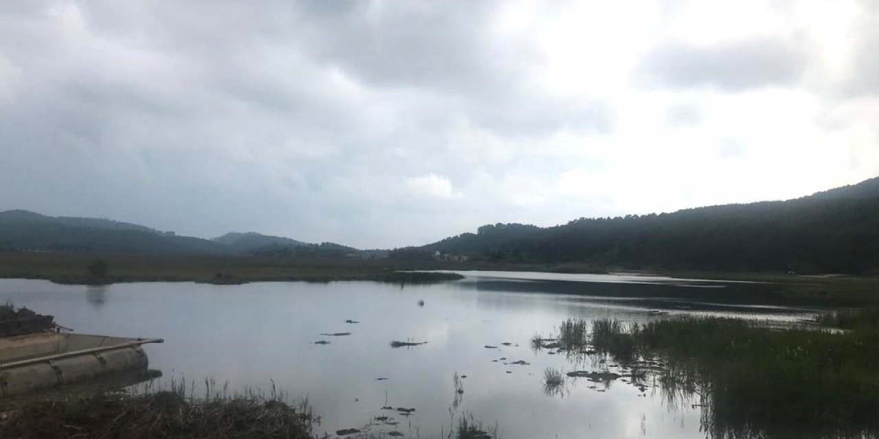 Süleymanlı Yayla Gölü’nü temizleme çalışması sonuç veriyor