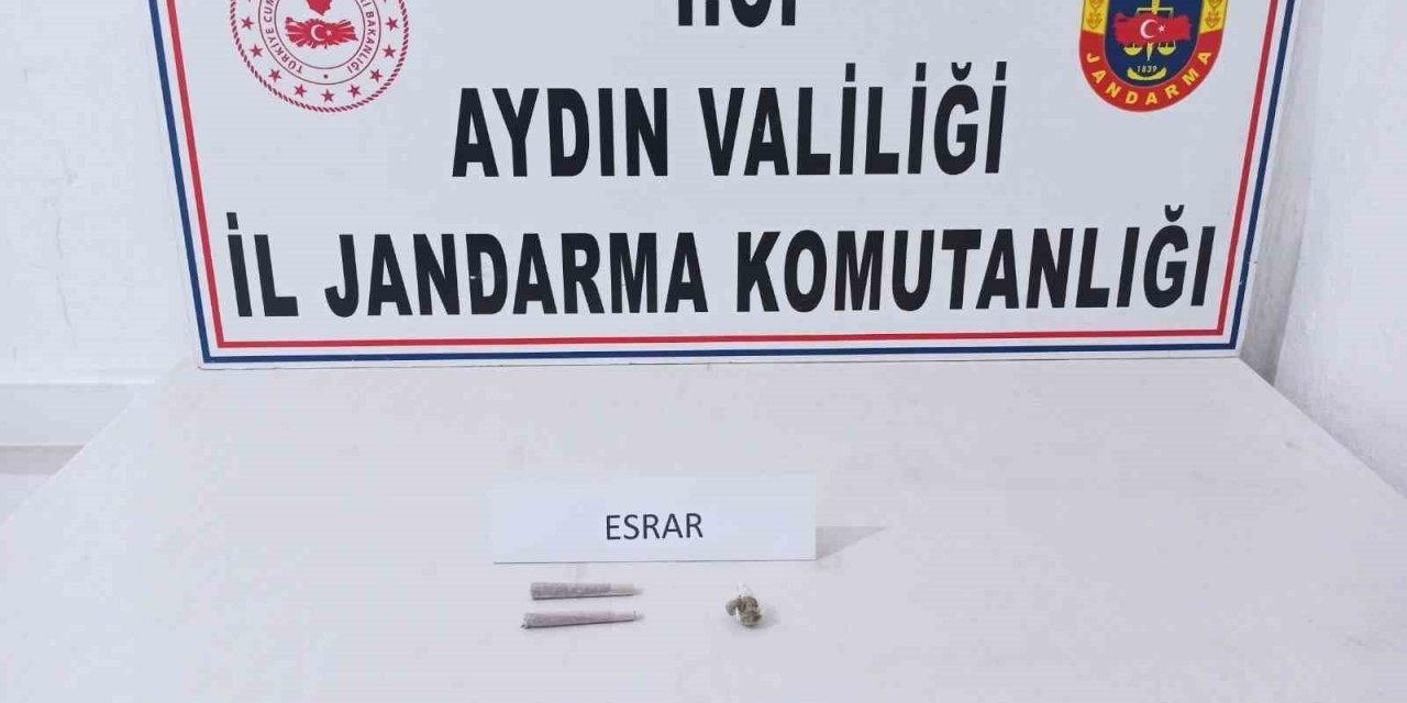 Şüpheli şahısların üzerinden uyuşturucu madde ele geçirildi