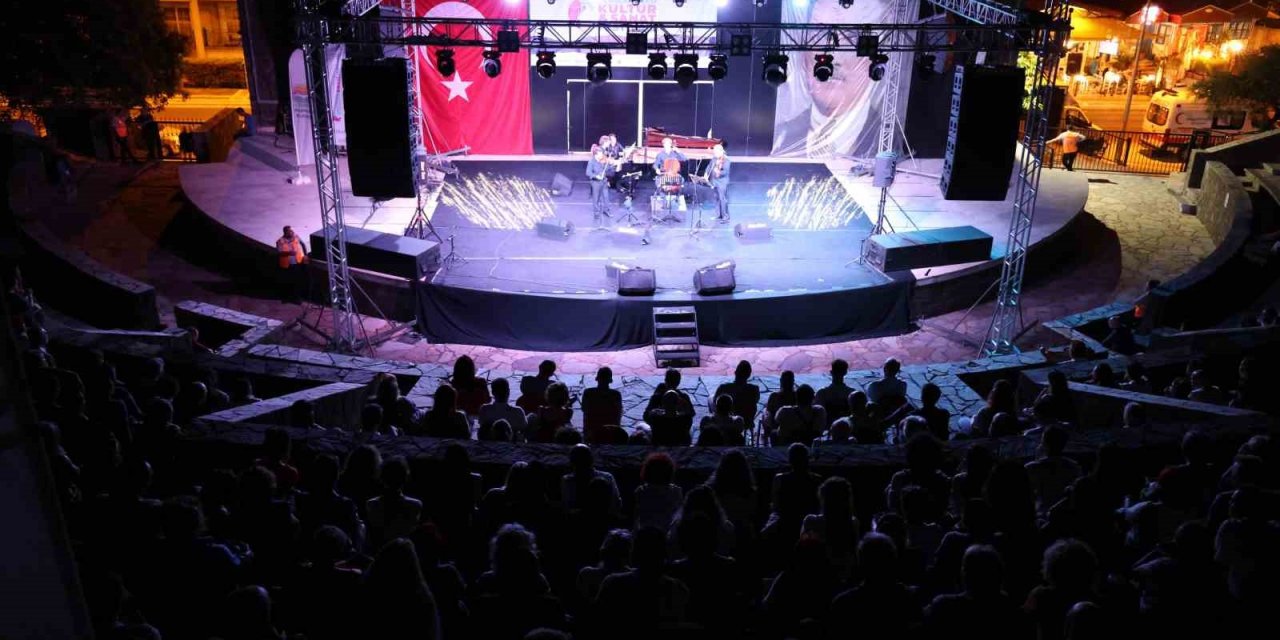 Marmaris’te müzik şöleni