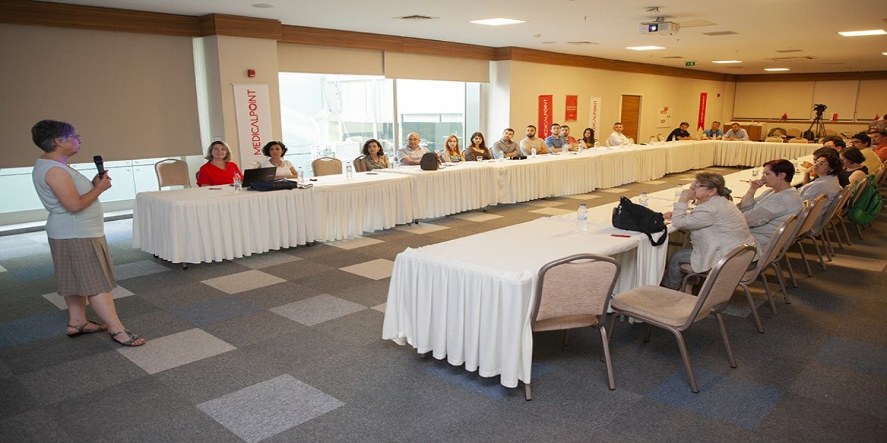 Nörologlar Medical Point İzmir’de buluştu