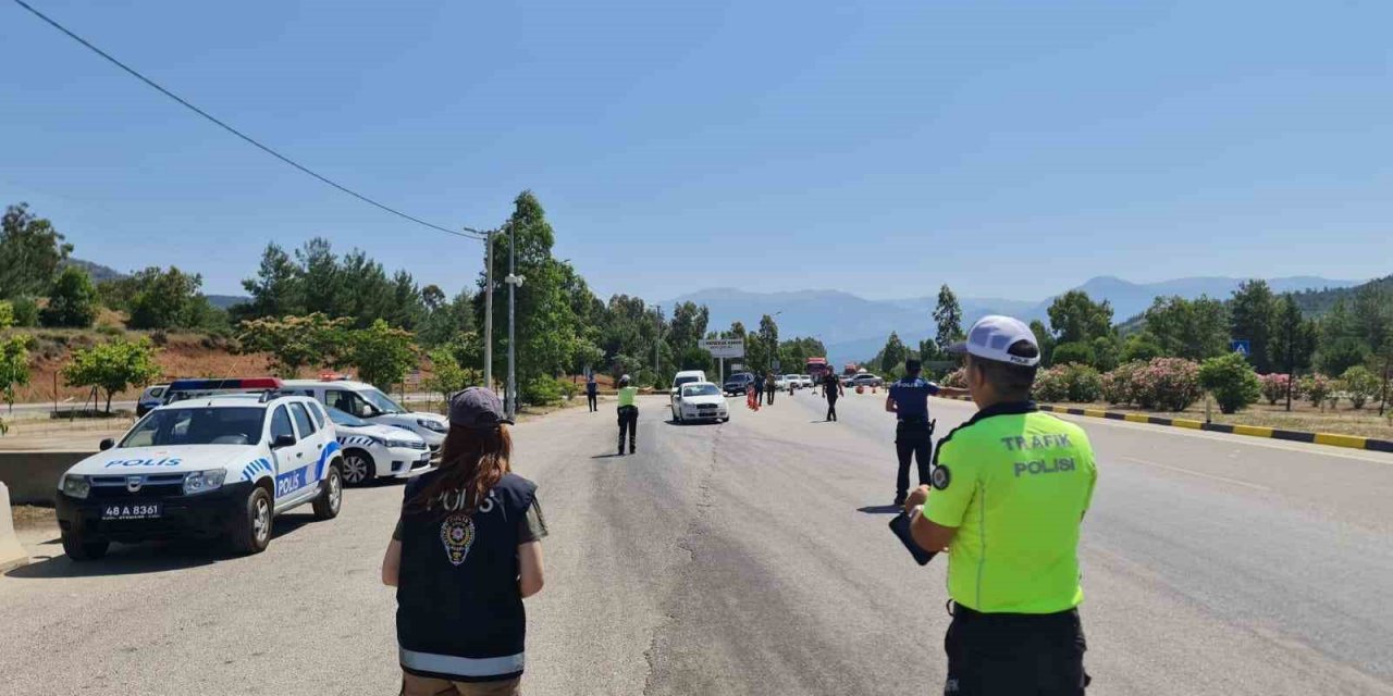 Fethiye’de Kurban Bayramı öncesi trafik tedbirleri artırıldı