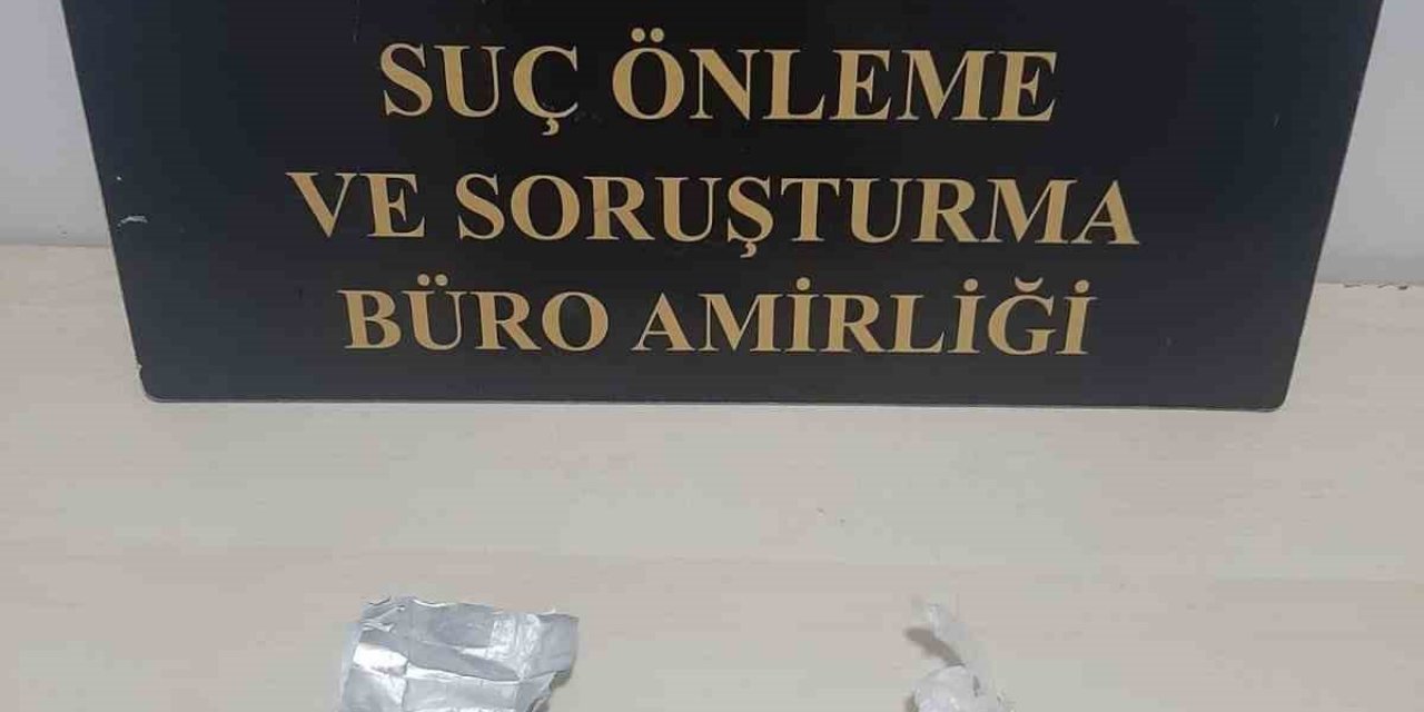Hassas terazi ile gezen torbacı suçüstü yakalandı