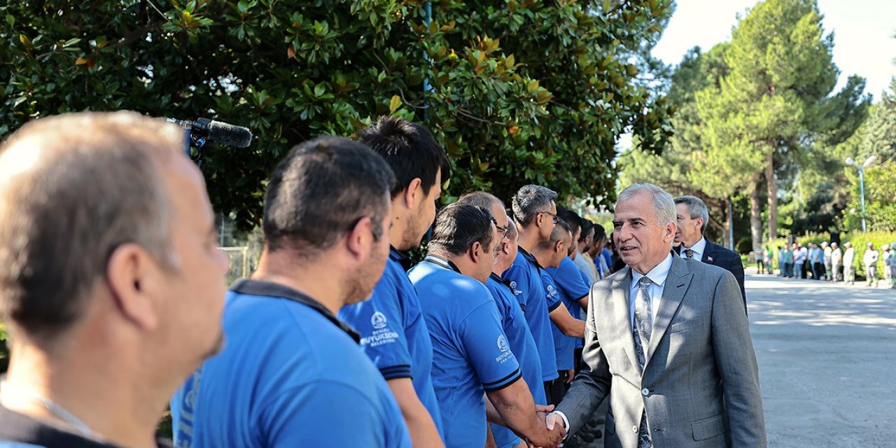 Denizli Büyükşehir ailesi bayramlaştı