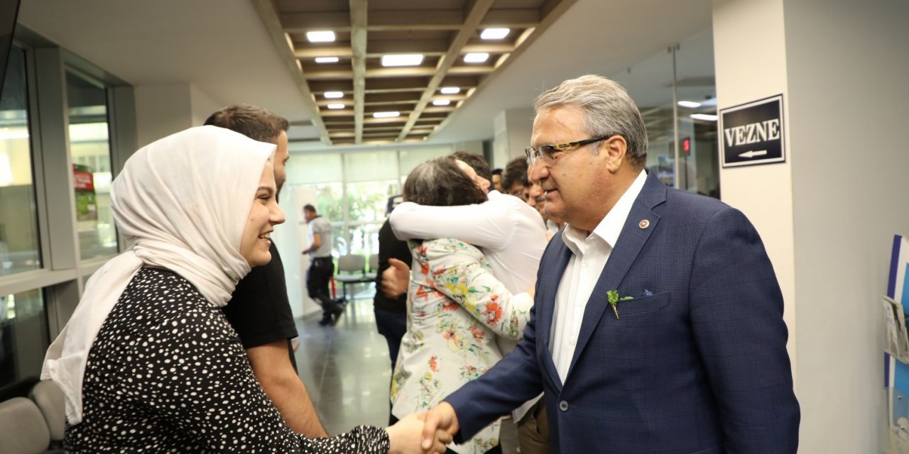 Başkan Çerçi belediye personeliyle bayramlaştı