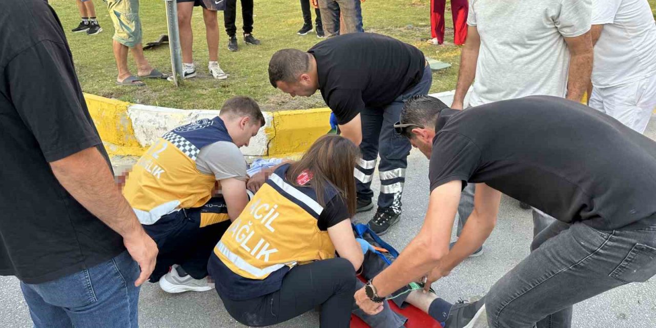 Kuşadası’nda motosiklet kazası: 1 ağır yaralı
