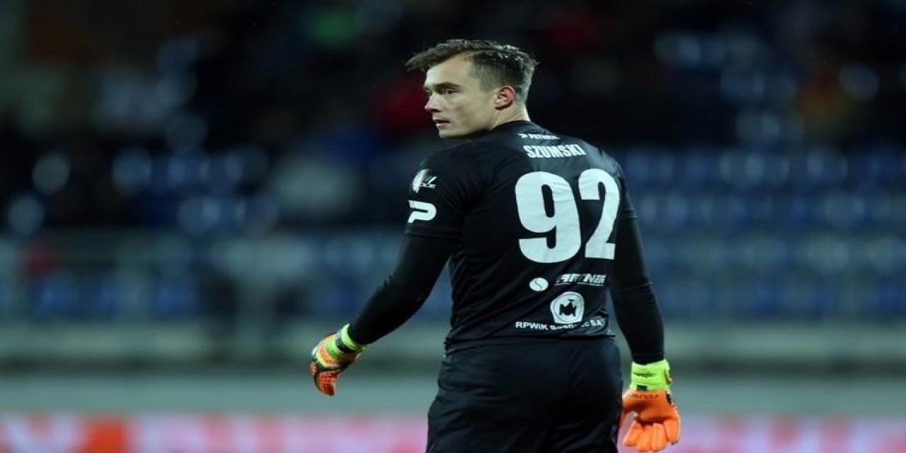 Göztepe, Jakub Szumski’yle ilgileniyor