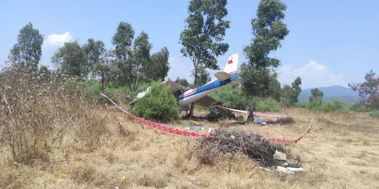 İzmir Selçuk’ta özel bir uçak araziye düştü: 2 yaralı
