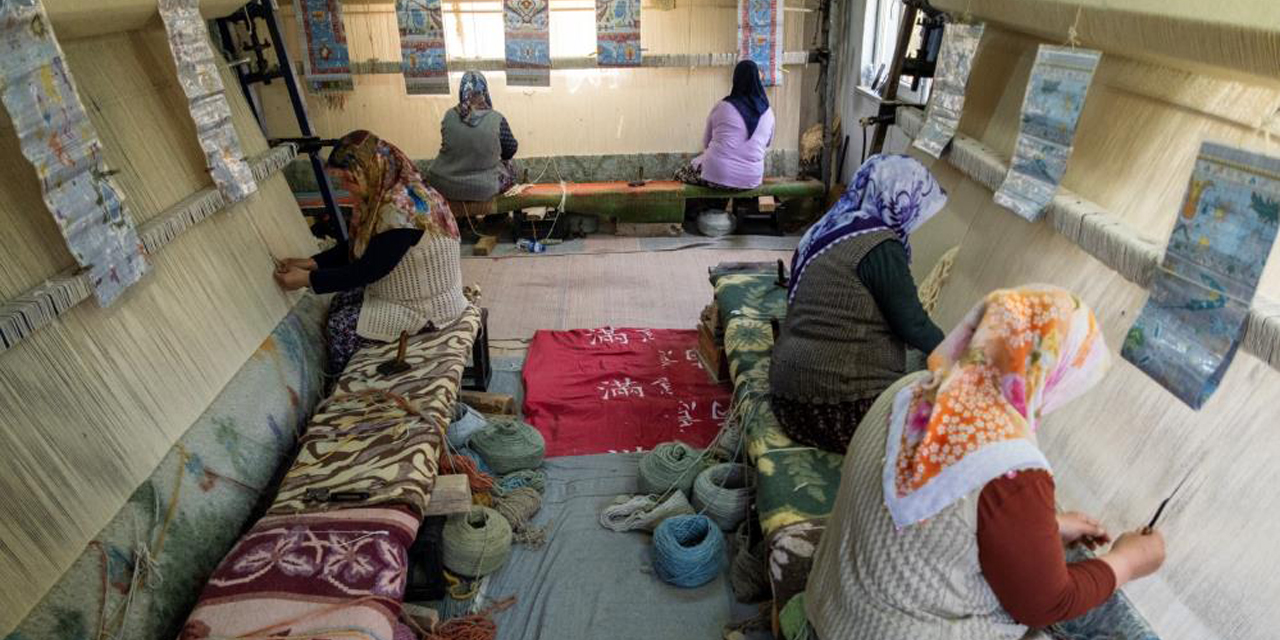 El dokuma halılar makineleşmeye direniyor