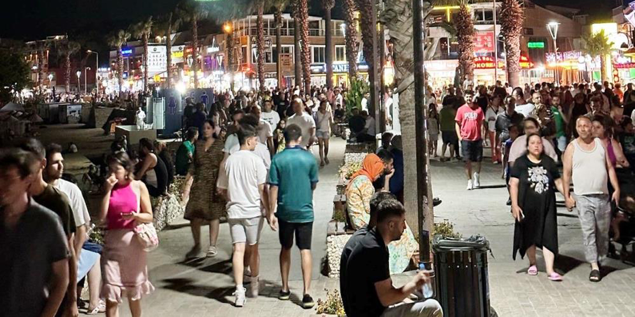 Didim geceleri hareketlendi