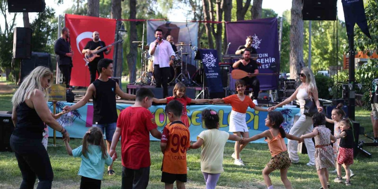 Aydın Büyükşehir Belediyesi’nden Nazilli’de yaz konseri