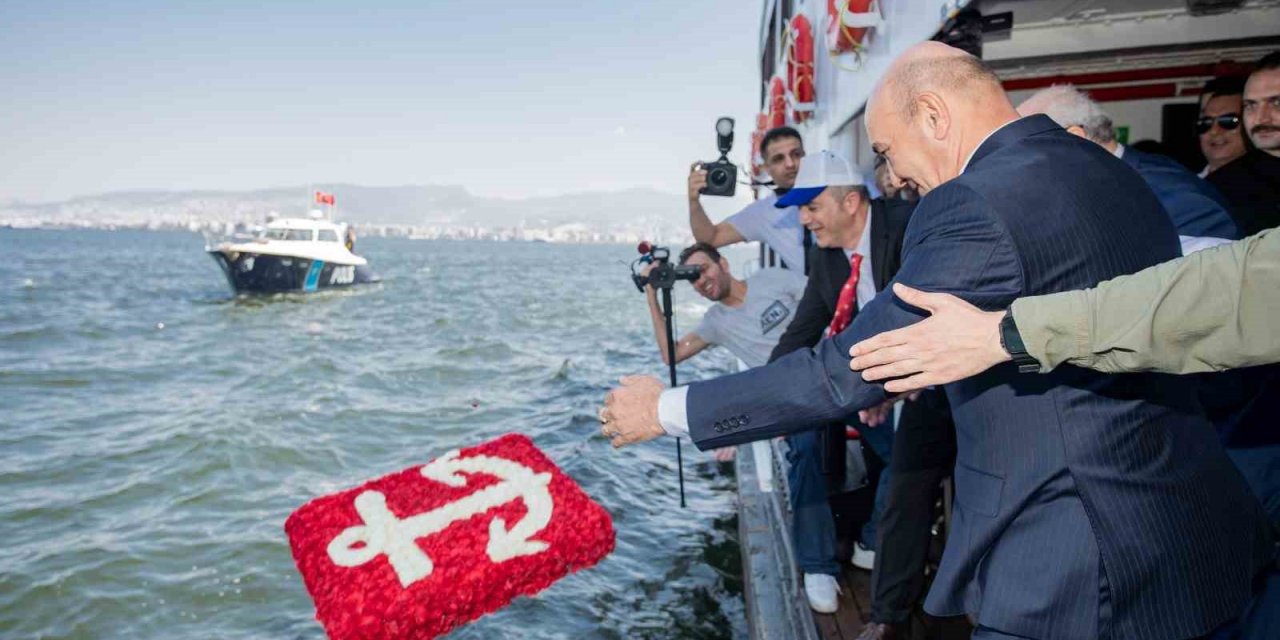 İzmir’de Kabotaj Bayramına coşkulu kutlama