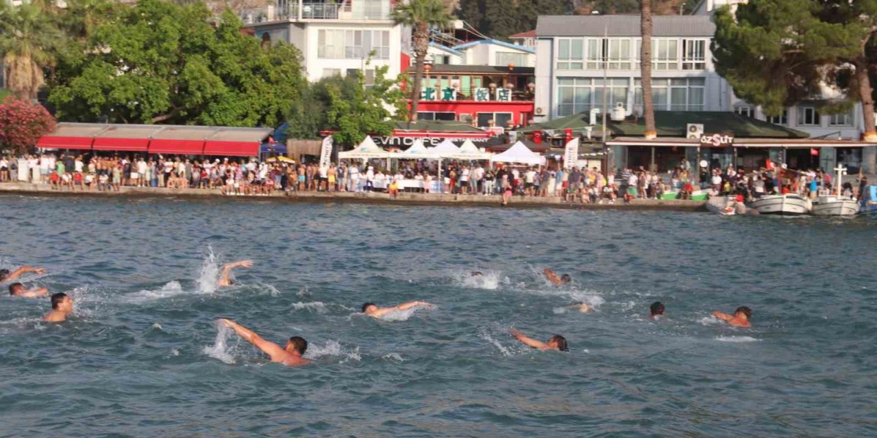 Fethiye’de Denizcilik ve Kabotaj Bayramı yarışmalarla kutlandı