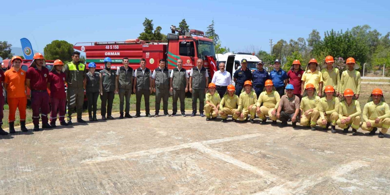 Kaymakam Karaman, yangın savaşçıları ile buluştu
