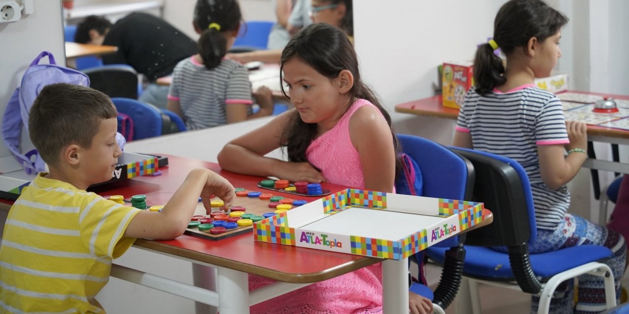 Ayn-ı Ali Hanım Lokalinde akıl oyunları kursu veriliyor