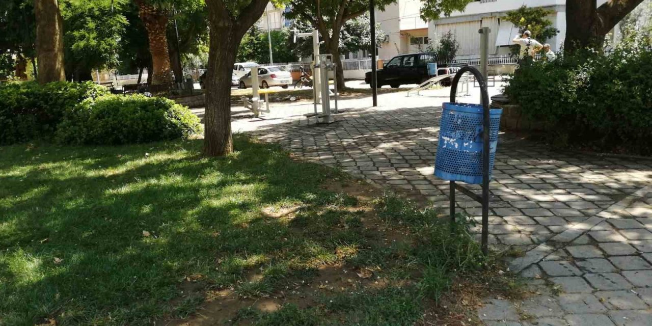 Manisa’da parkta cinayet: Bıçaklanan genç kurtarılamadı
