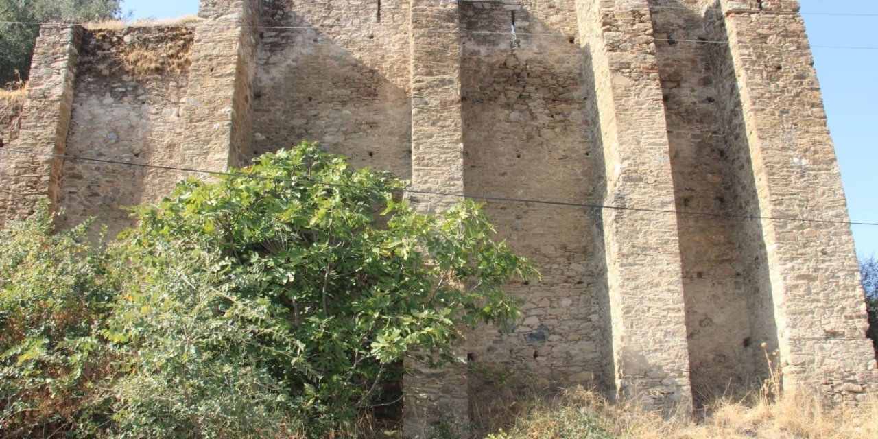 Başkan Kaplan, Cincin Kalesi’ni turizme kazandıracak