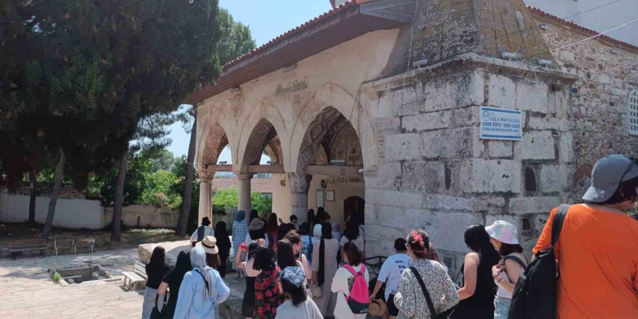 Kula Gençlik Kampı misafirlerini ağırlıyor