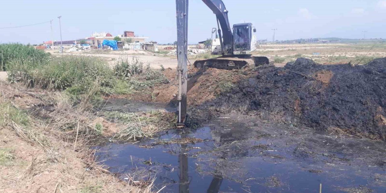 MASKİ’den Salihli’de 2 kilometrelik dere temizliği