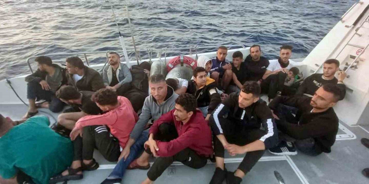 Datça’da 20 düzensiz göçmen kurtarıldı