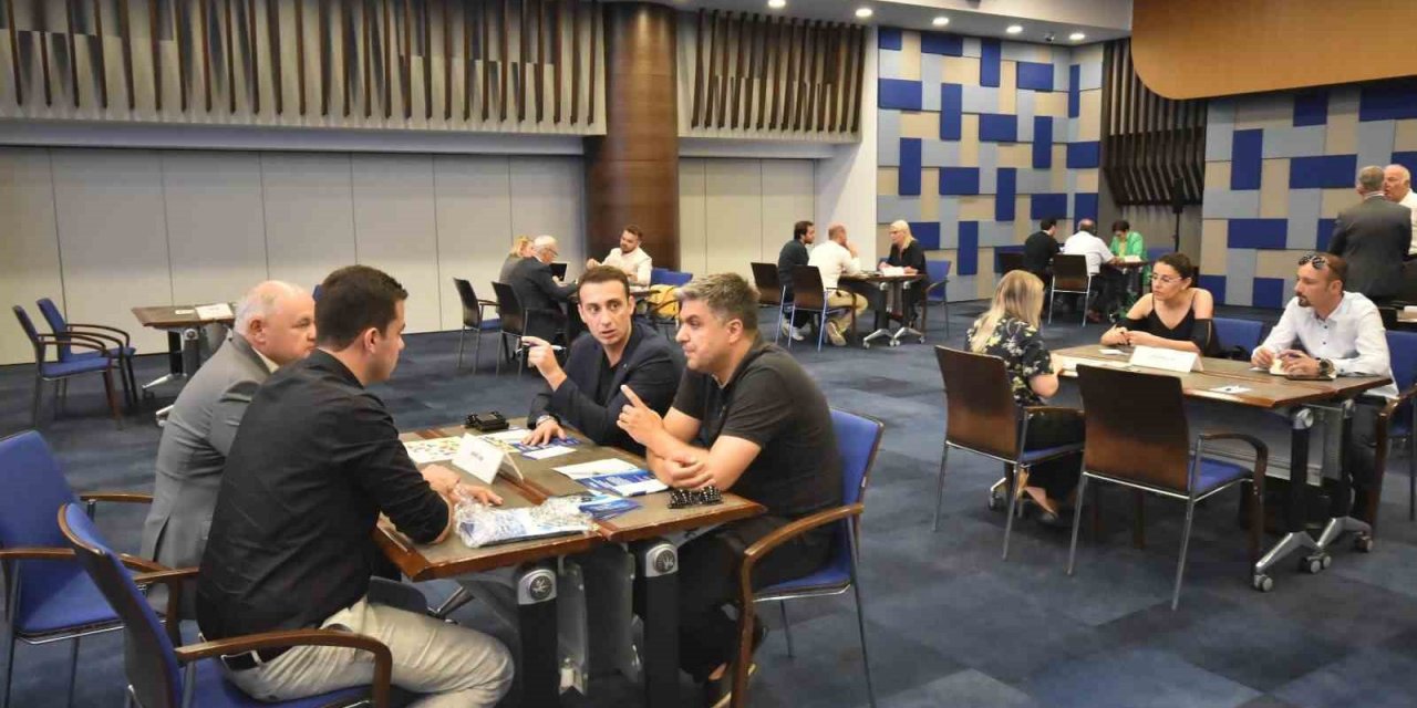 Litvanyalı heyetten İzmir çıkarması