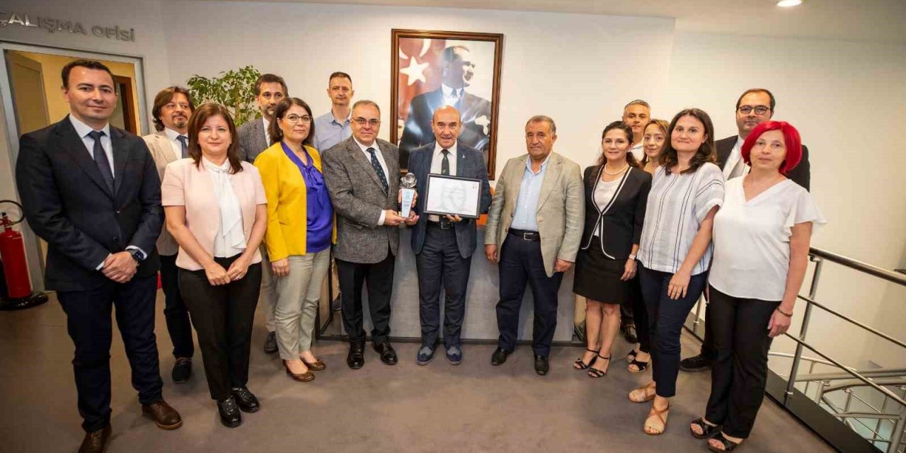 ESHOT’un engelleri kaldıran projesine özel ödül