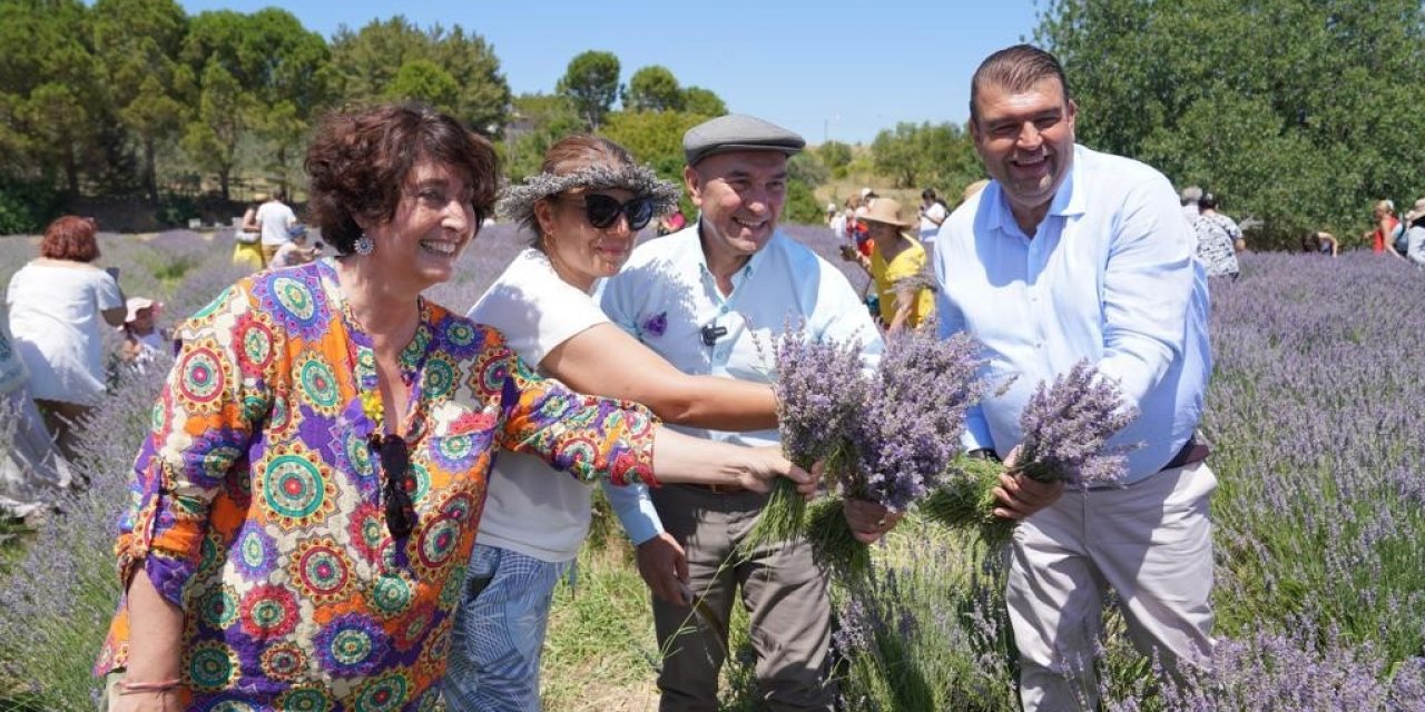 Seferihisar’da mis kokulu festival
