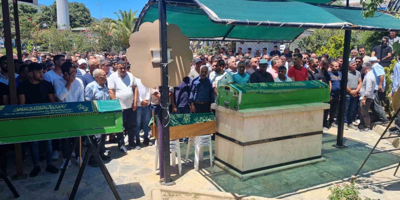 Kazada yaşamını yitiren 3 kişi Bodrum’da defnedildi