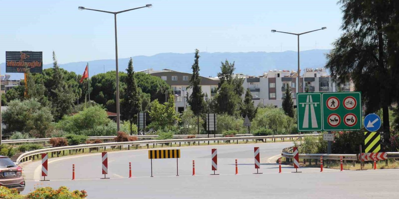 Aydın’da otoyol Mimarsinan girişi kapatıldı