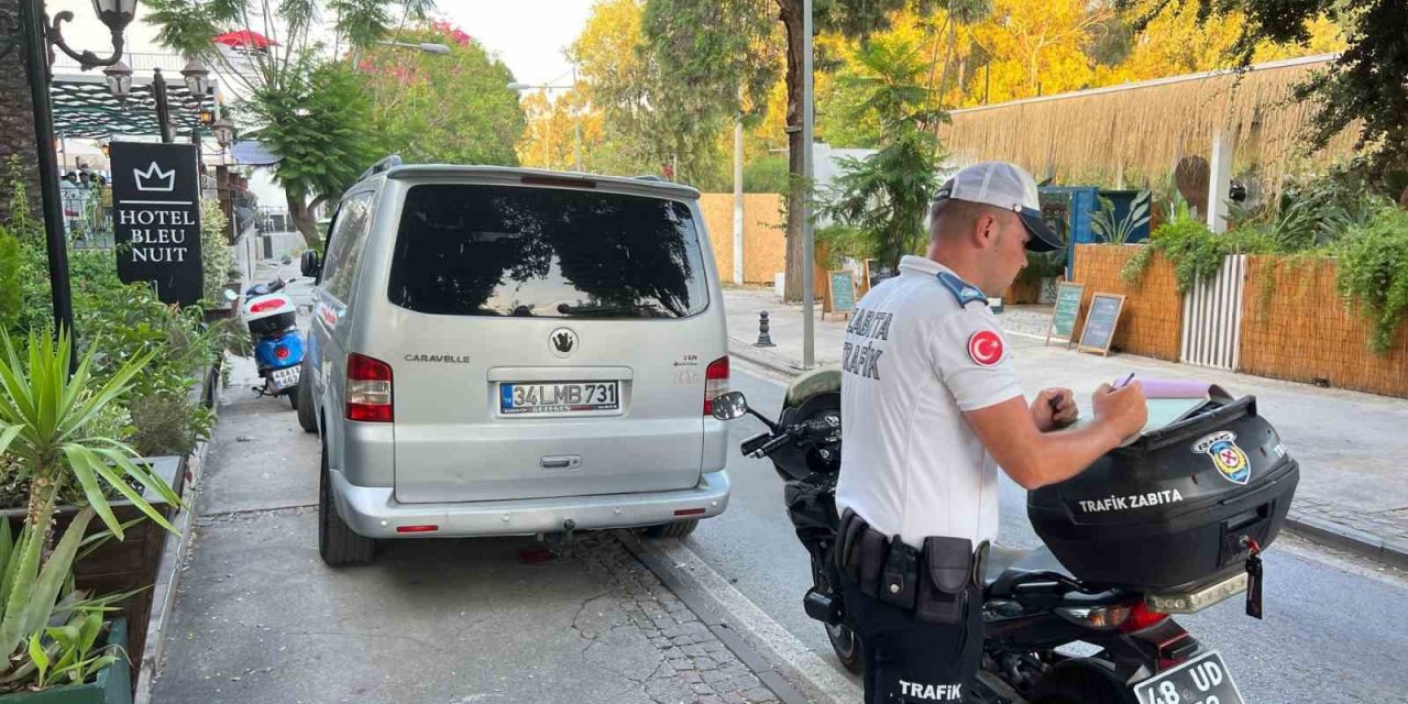 Trafik Zabıta Ekipleri denetimlerini sürdürüyor