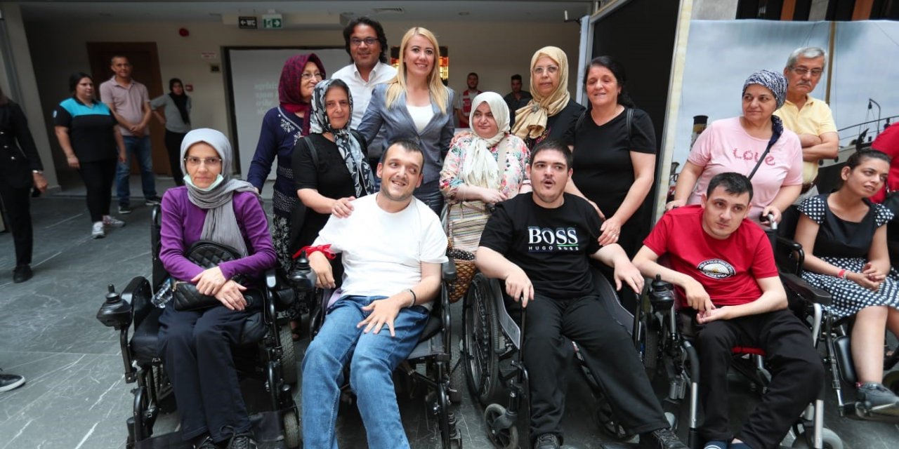 Özel öğrenciler el emeği ürünlerini sergiledi