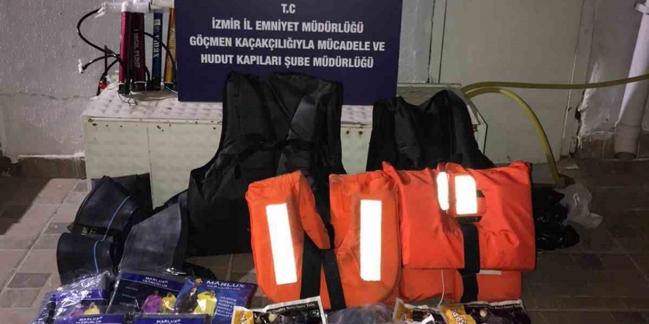Takside 4 düzensiz göçmen yakalandı