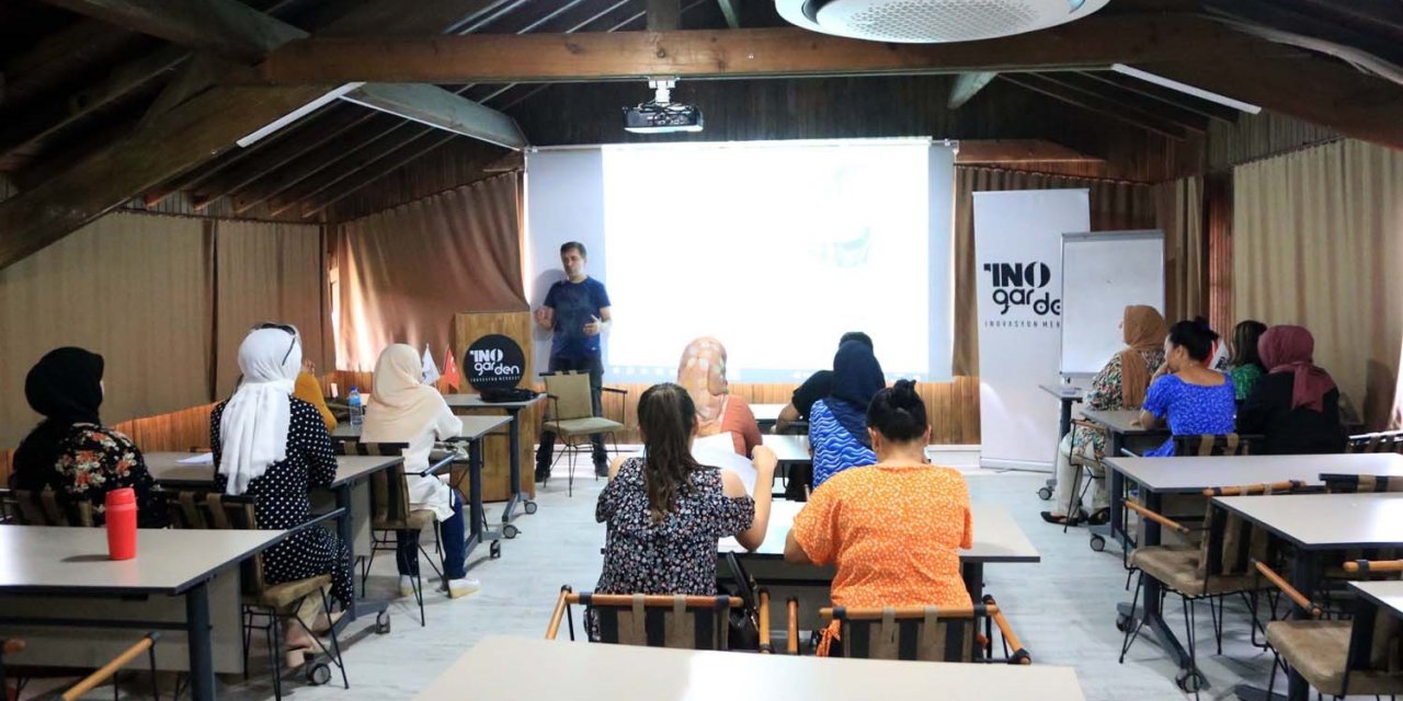 Pamukkale’de ‘Pamuk Eller’ eğitimleri başladı