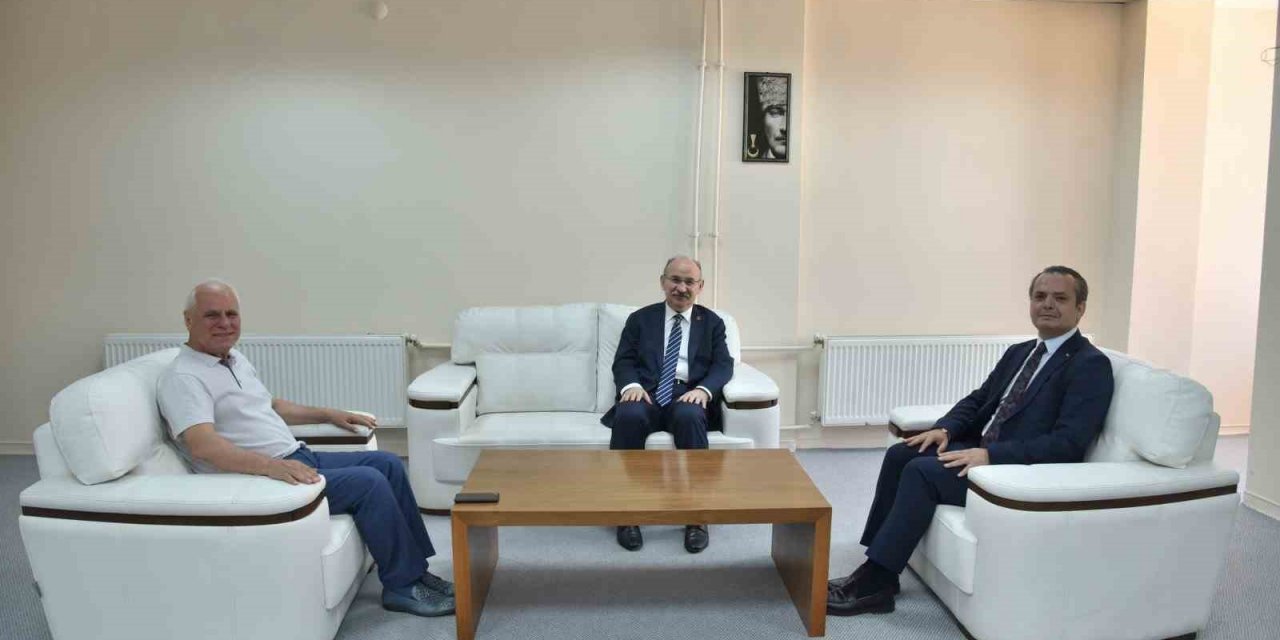 Vali Karadeniz, Soma’da temaslarda bulundu