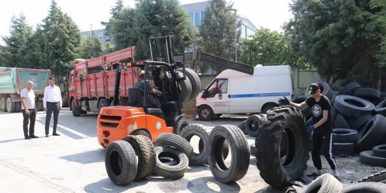 Ömrünü tamamlayan tonlarca lastik ekonomiye kazandırıldı