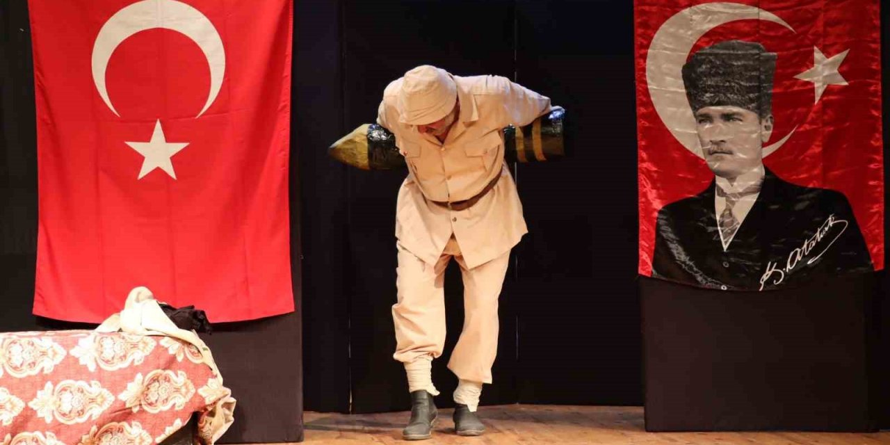 ’Vatan Sevdalıları’ Nazilli’de büyük beğeni topladı