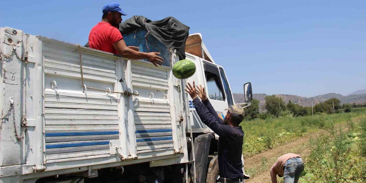 İşçilerin 40 derecede ekmek mücadelesi