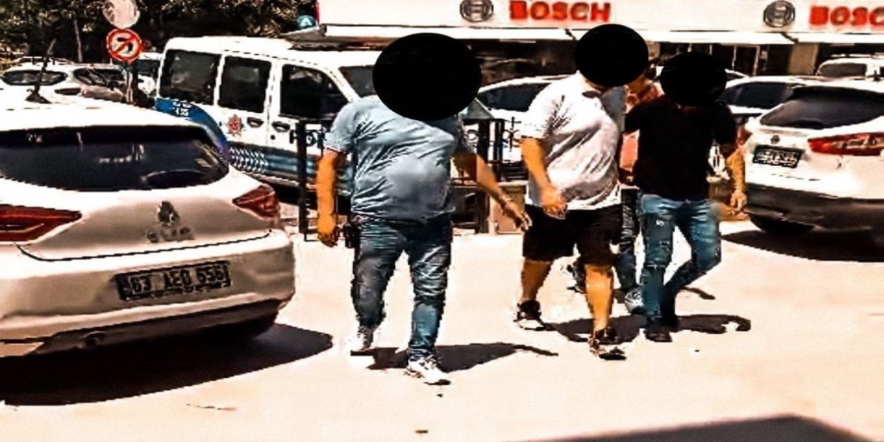 Kuşadası’nda aranan şahıslar polis ekiplerine takıldı