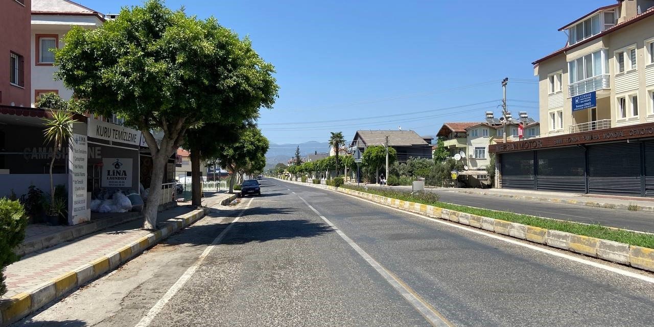 Fethiye’de sıcak hava sokakları boşalttı