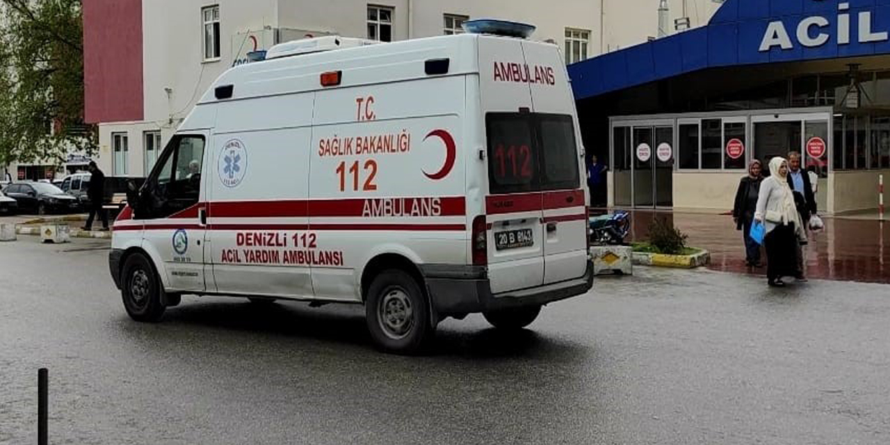 Ambulans şoförü baba, kazada ağır yaralanan oğlunu kurtaramadı