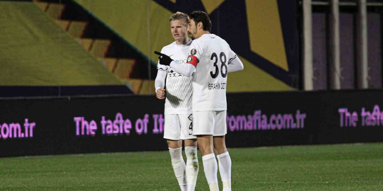 Eric Björkander, Altay’a veda etti