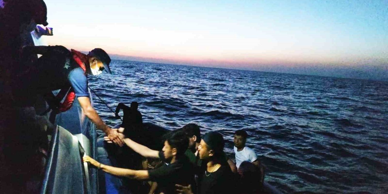 Datça’da 31 düzensiz göçmen kurtarıldı