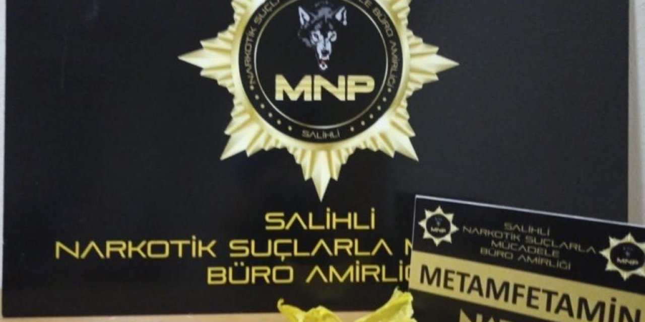 Salihli’de şüpheli araçtan metamfetamin çıktı