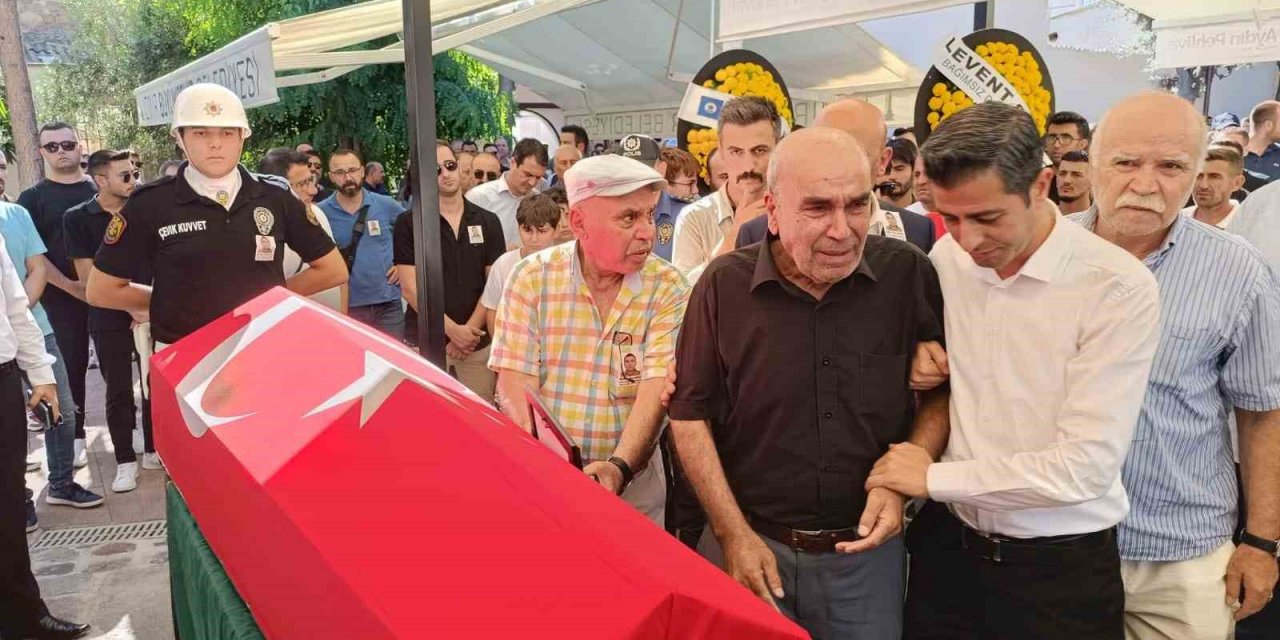 Komşusu tarafından öldürülen emniyet bekçisi defnedildi