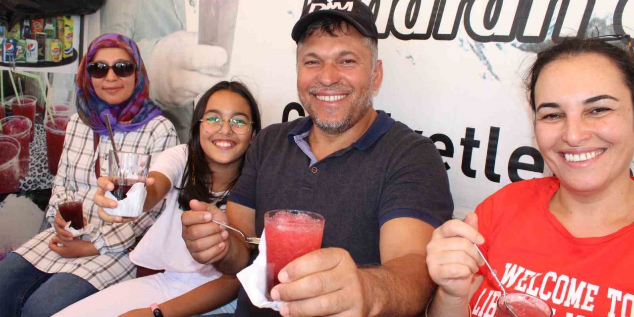 Lezzetiyle damak çatlatıyor, yaz sıcaklarında serinletiyor