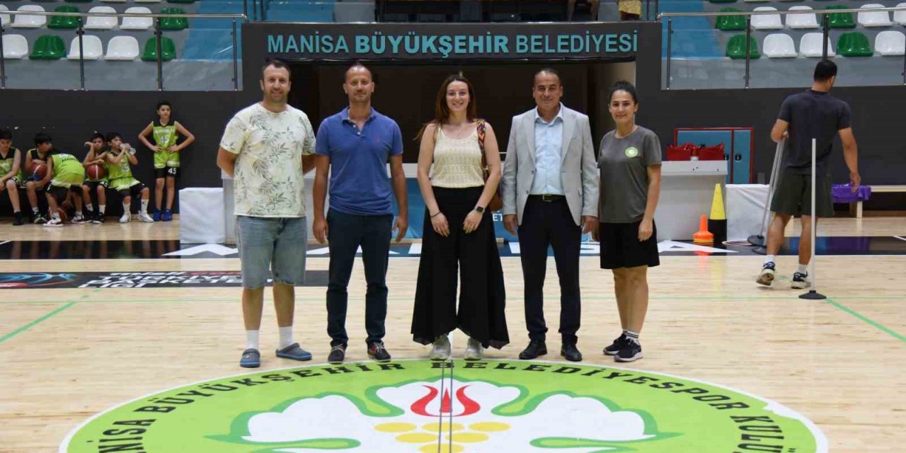 Manisa BBSK filede deneyimli smaçörü kadrosuna kattı