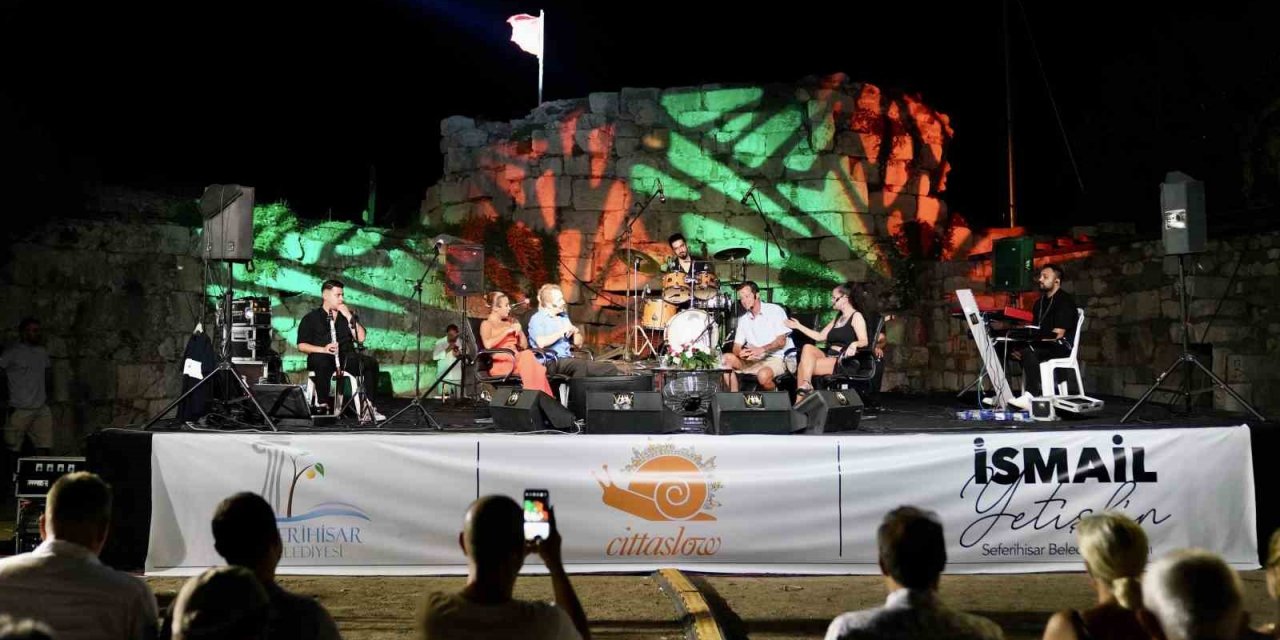 Kaleiçi’nde Nez rüzgarı